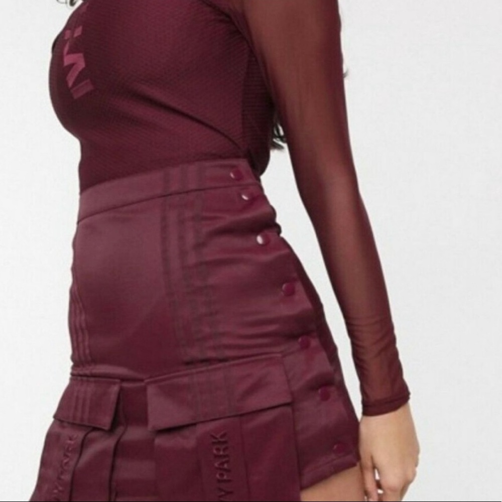 *NWT* Ivy Park x Adidas Maroon Mini Skirt